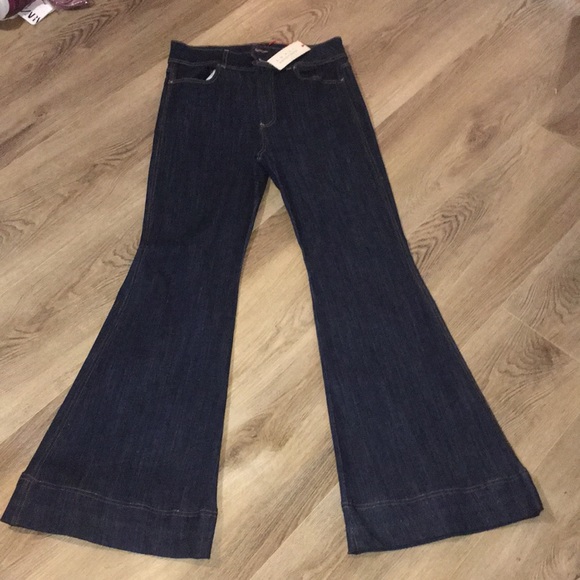Alice n Olivia NWT YOUR BEAUTIFUL HIGH WAIST FLARE LEG BADAZZ JEANS size 32 - Picture 4 of 9